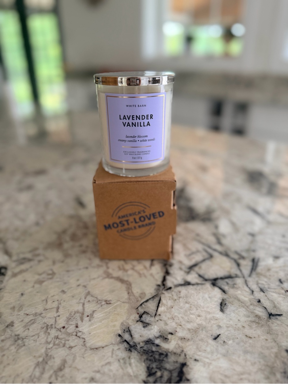White Barn Lavender Vanilla Candle (8 oz.) - NIB - Picture 5 of 5